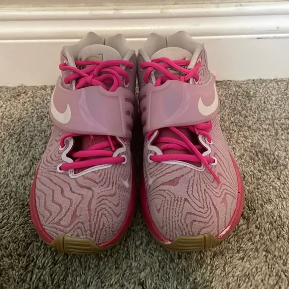 Nike | Shoes | Kd 4 Aunt Pearl | Poshmark display picture 3